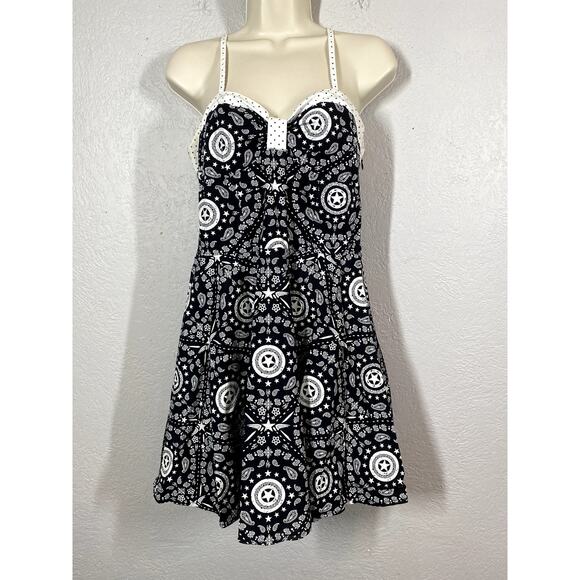 Marvel Print Sundress Strappy Captain America Black White Costume COS - XL - Picture 4 of 11